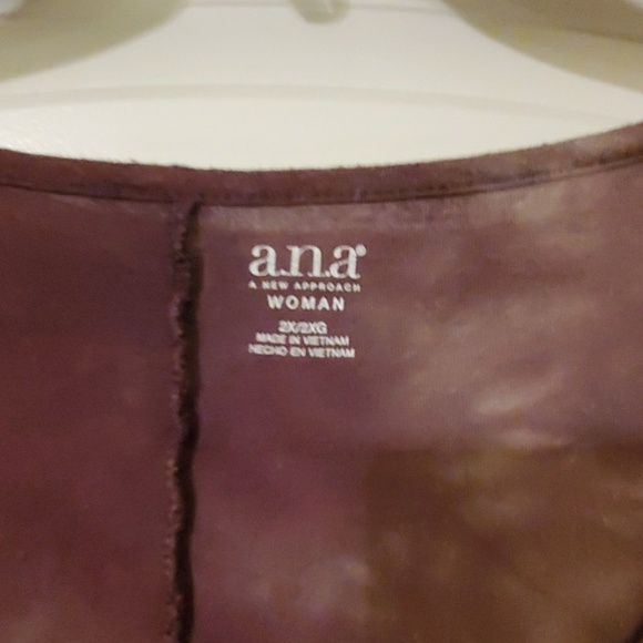 2X blouse - Picture 2 of 3